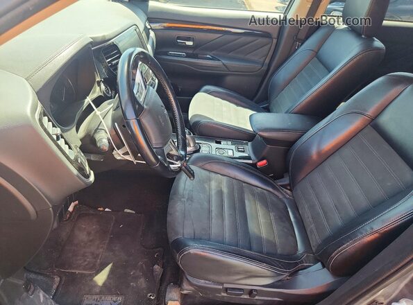 JA4J24A58JZ607240 2018 MITSUBISHI OUTLANDER Gray Vista interior delantera