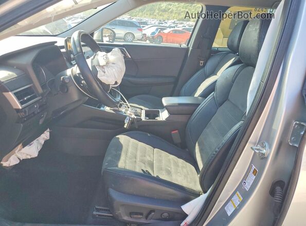 JA4J3UA83PZ031444 2023 MITSUBISHI OUTLANDER Silver Սալոնի դիմացի տեսք