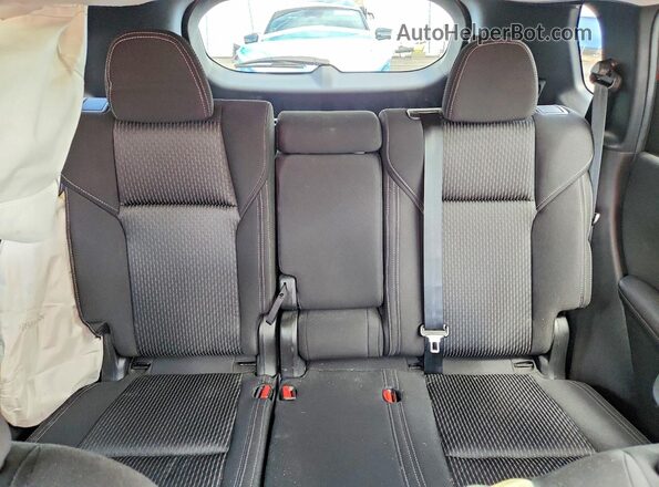 JA4J3UA86RZ016598 2024 MITSUBISHI OUTLANDER Red Widok tylnych siedzeń