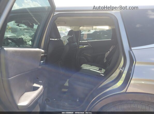 JA4J3UA88PZ018530 2023 MITSUBISHI OUTLANDER Silver Vista de la etiqueta del VIN