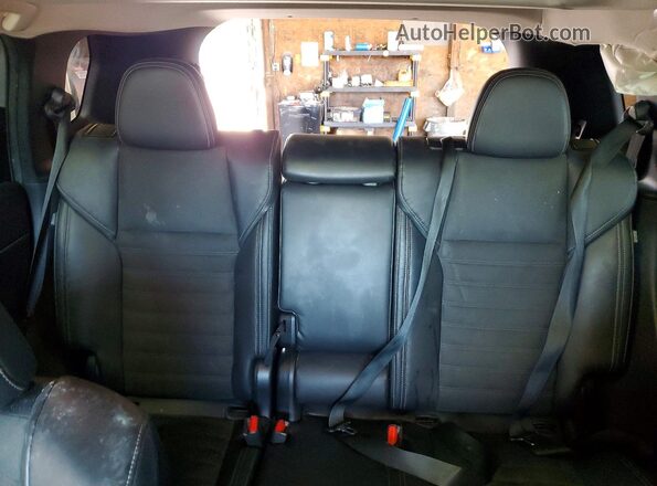 JA4J3UA8XNZ011219 2022 MITSUBISHI OUTLANDER Silver Rear seats view