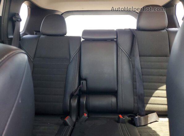 JA4J3VA83RZ057132 2024 MITSUBISHI OUTLANDER White Հետևի նստատեղերի տեսք