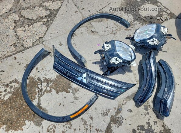 JA4J3VA83RZ084234 2024 MITSUBISHI OUTLANDER Charcoal VIN կոդի պիտակի տեսք