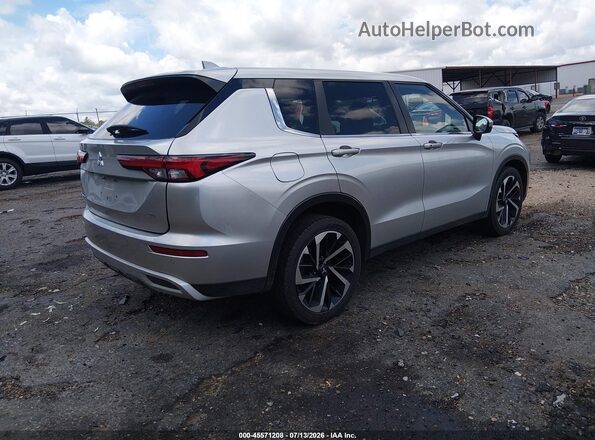 JA4J3VA84RZ080774 2024 MITSUBISHI OUTLANDER Серебряный Задняя правая четверть