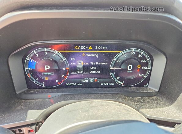JA4J3VA89PZ047962 2023 MITSUBISHI OUTLANDER White ხელსაწყოთა პანელის ხედი
