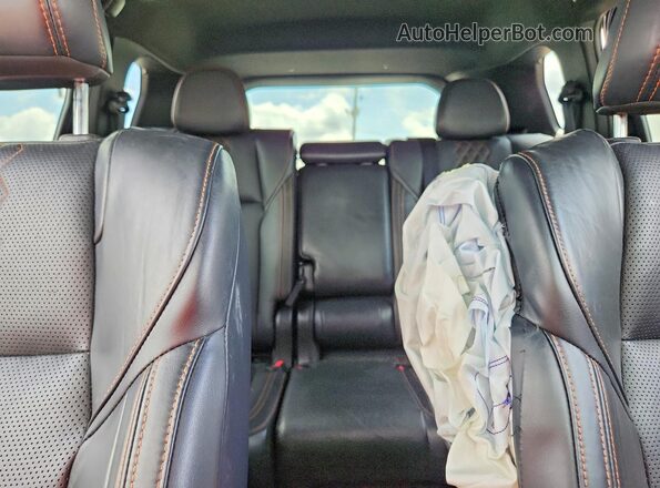 JA4J3WA87RZ068673 2024 MITSUBISHI OUTLANDER Gray Հետևի նստատեղերի տեսք