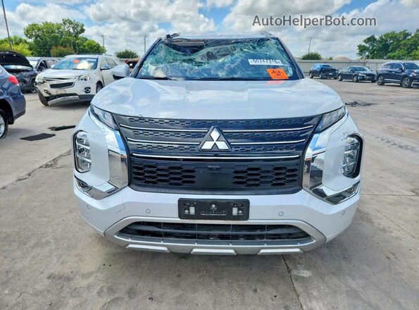 JA4J3WA88RZ032748 2024 MITSUBISHI OUTLANDER White Front view
