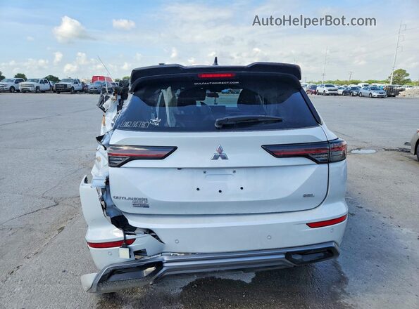 JA4J3WA89SZ014345 2025 MITSUBISHI OUTLANDER White Вид ззаду