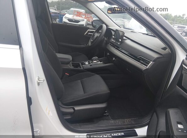 JA4J4TA82NZ001517 2022 MITSUBISHI OUTLANDER White Вид салону спереду