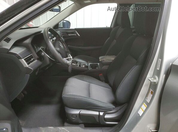 JA4J4TA85NZ045219 2022 MITSUBISHI OUTLANDER Silver Սալոնի դիմացի տեսք