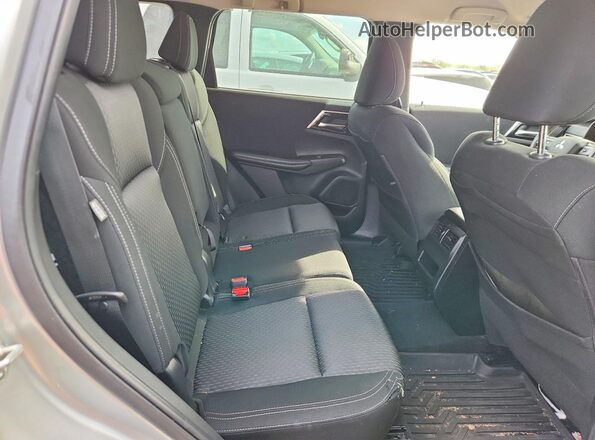 JA4J4TA89NZ047667 2022 MITSUBISHI OUTLANDER Silver Widok tylnych siedzeń