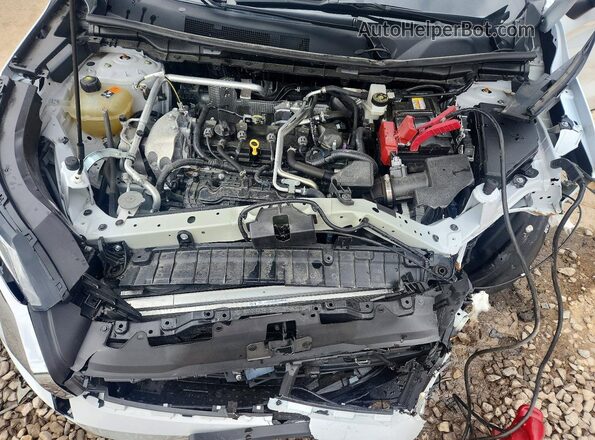 JA4J4UA80RZ074218 2024 MITSUBISHI OUTLANDER White Widok komory silnika