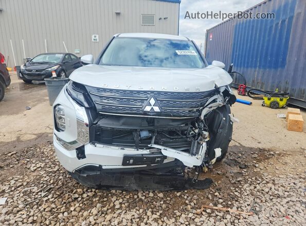 JA4J4UA80RZ074218 2024 MITSUBISHI OUTLANDER White Widok z przodu