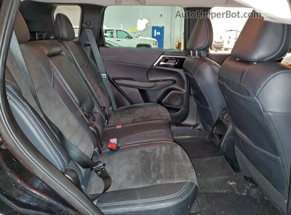 JA4J4UA82PZ045364 2023 MITSUBISHI OUTLANDER Black Rear interior view
