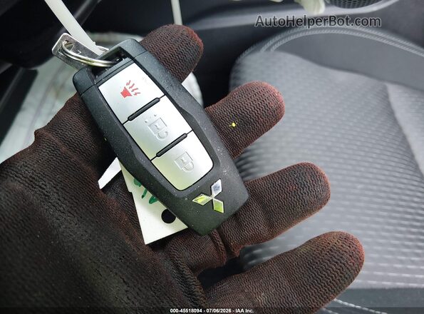 JA4J4UAB4TZ026689 2026 MITSUBISHI OUTLANDER Black Вид панелі приладів
