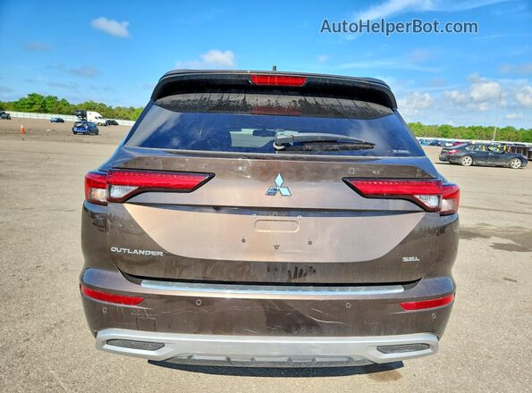 JA4J4VA85PZ042058 2023 MITSUBISHI OUTLANDER Brown Rear view