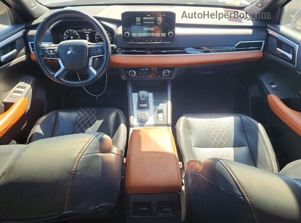 JA4J4WA89RZ008021 2024 MITSUBISHI OUTLANDER Gray Widok deski rozdzielczej