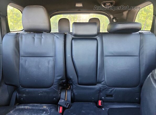 JA4JZ3AX7JZ603865 2018 MITSUBISHI OUTLANDER Silver Widok tylnych siedzeń