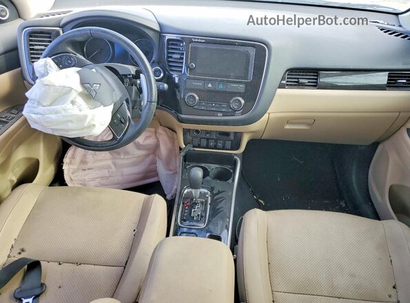 JA4JZ4AX1JZ064911 2018 MITSUBISHI OUTLANDER White Առջևի վահանակի տեսք