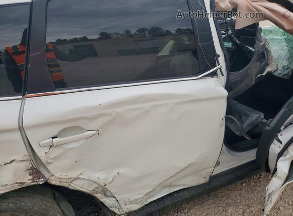 JA4JZ4AX6GZ025336 2016 MITSUBISHI OUTLANDER White Widok wnętrza z tyłu