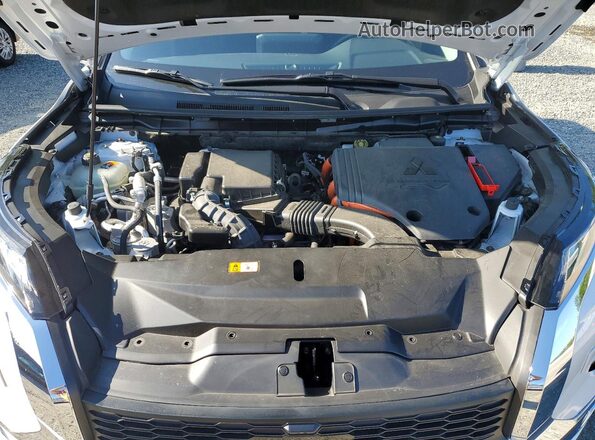 JA4T5VA93RZ064996 2024 MITSUBISHI OUTLANDER White Vista del compartimento del motor