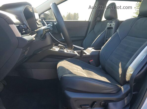 JA4T5VA93RZ064996 2024 MITSUBISHI OUTLANDER White Vista interior delantera