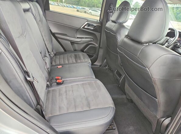 JA4T5VA96RZ062899 2024 MITSUBISHI OUTLANDER Silver Vista de los asientos traseros