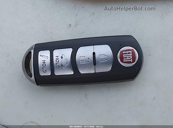 JC1NFAEK2H0105376 2017 FIAT 124 SPIDER White Widok deski rozdzielczej