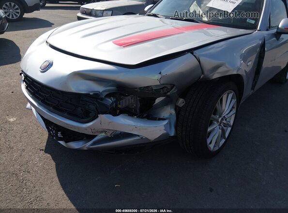JC1NFAEK4K0141903 2019 FIAT 124 SPIDER Silver Widok z przodu