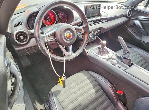 JC1NFAEK6K0141353 2019 FIAT 124 Серебряный Вид панели приборов