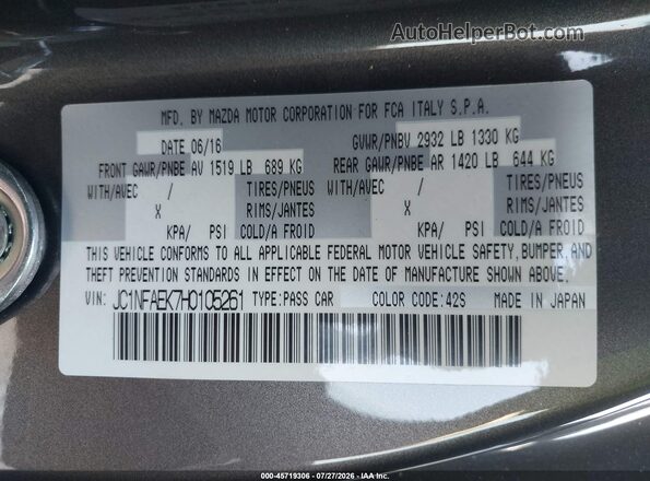 JC1NFAEK7H0105261 2017 FIAT 124 SPIDER Gray Widok komory silnika