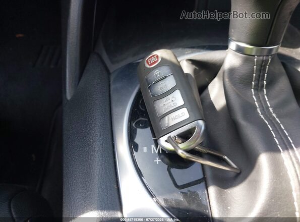 JC1NFAEK7H0105261 2017 FIAT 124 SPIDER Gray Widok deski rozdzielczej