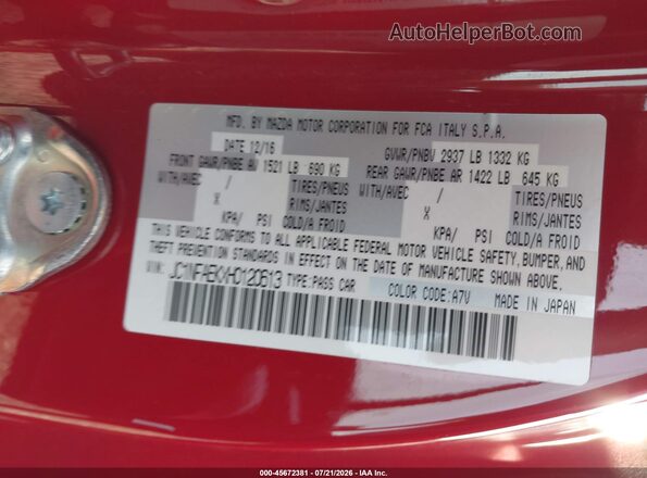 JC1NFAEKXH0120613 2017 FIAT 124 SPIDER Red Widok komory silnika