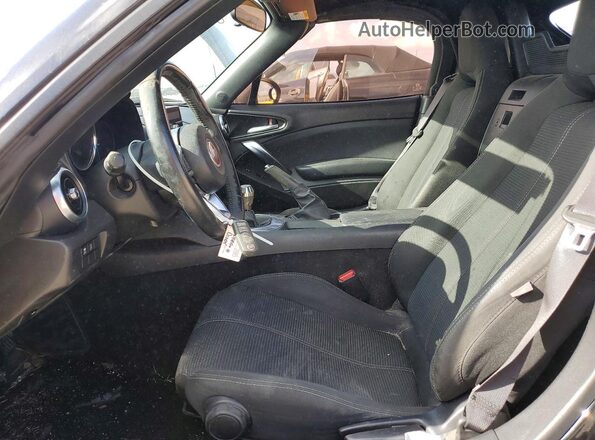 JC1NFAEKXH0126976 2017 FIAT 124 Черный Вид салона спереди