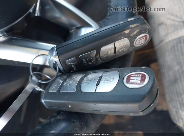 JC1NFAEKXH0127738 2017 FIAT 124 SPIDER Gray წინა პანელის ხედი