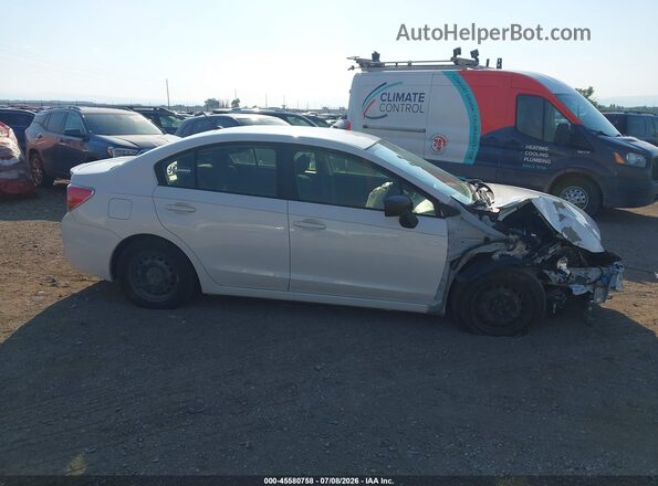 JF1GJAA67GH006884 2016 SUBARU IMPREZA White Widok wnętrza z tyłu