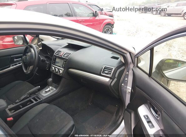 JF1GJAB62GH015376 2016 SUBARU IMPREZA Серебряный Вид салона спереди