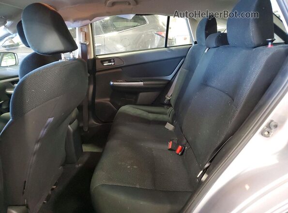 JF1GPAB6XG8211578 2016 SUBARU IMPREZA Silver Vista interior trasera