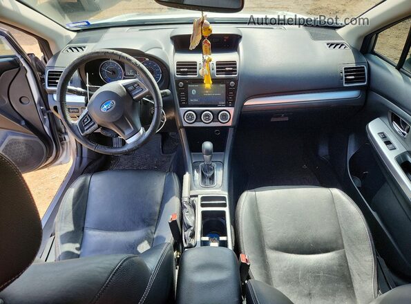 JF1GPAK67G8289364 2016 SUBARU IMPREZA Silver Widok deski rozdzielczej
