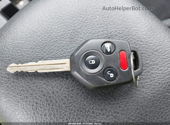 JF1GPAP66G8226281 2016 SUBARU IMPREZA Белый Вид панели приборов