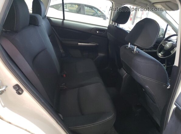 JF1GPAP68G8256754 2016 SUBARU IMPREZA Белый Вид задних сидений