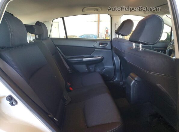 JF1GPAP6XGH288895 2016 SUBARU IMPREZA White Widok tylnych siedzeń