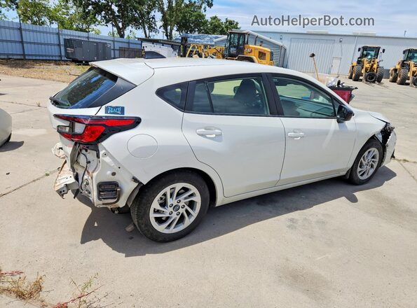 JF1GUABC6R8258043 2024 SUBARU IMPREZA Белый Задняя правая четверть