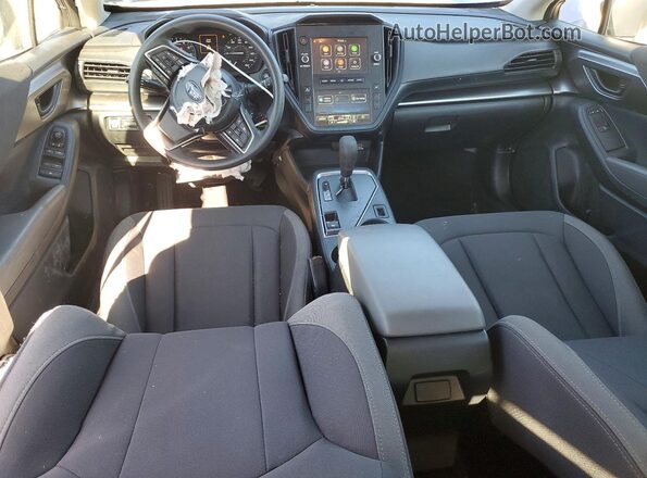 JF1GUABC6S8288343 2025 SUBARU IMPREZA Синий Вид панели приборов
