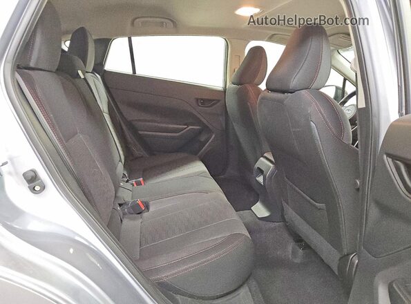 JF1GUAFC7S8201706 2025 SUBARU IMPREZA Silver Vista de los asientos traseros