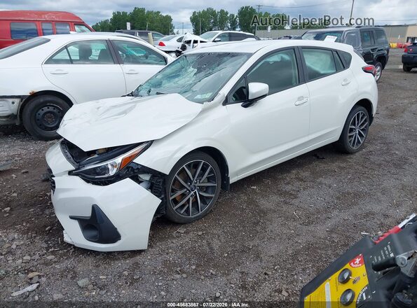JF1GUAFC8R8359479 2024 SUBARU IMPREZA Белый Передняя левая четверть