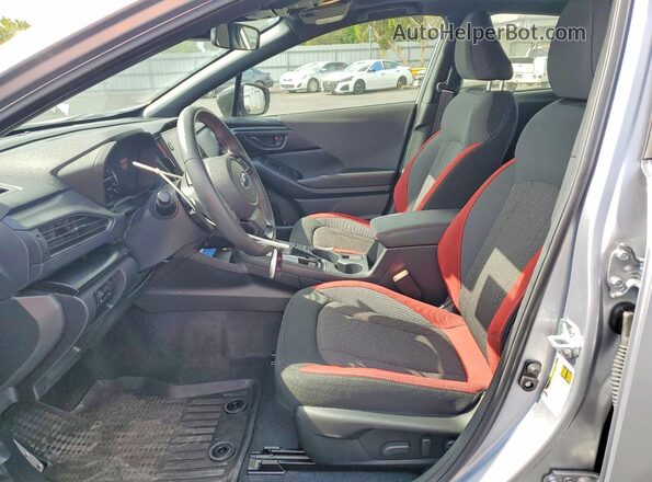 JF1GUHJC2R8876311 2024 SUBARU IMPREZA Серебряный Вид салона спереди