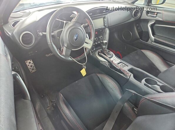 JF1ZCAC11G8604487 2016 SUBARU BRZ Красный Вид панели приборов