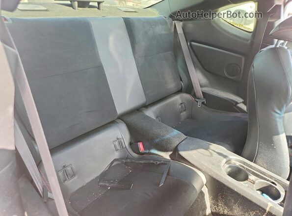 JF1ZCAC16G9604768 2016 SUBARU BRZ White Vista de los asientos traseros