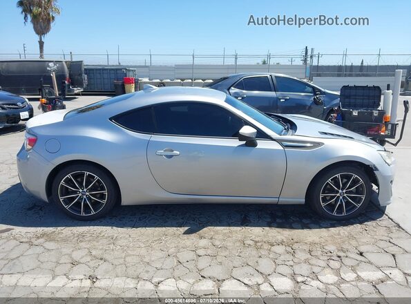 JF1ZCAC16H8606396 2017 SUBARU BRZ Silver Widok wnętrza z tyłu